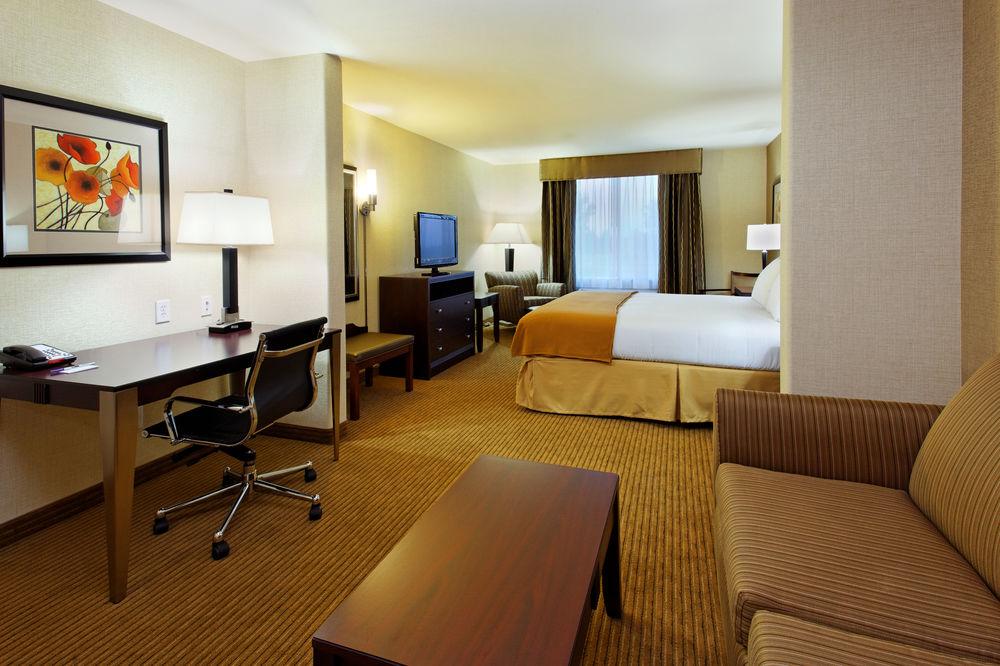 Holiday Inn Express Fresno Northwest - Herndon By Ihg Εξωτερικό φωτογραφία