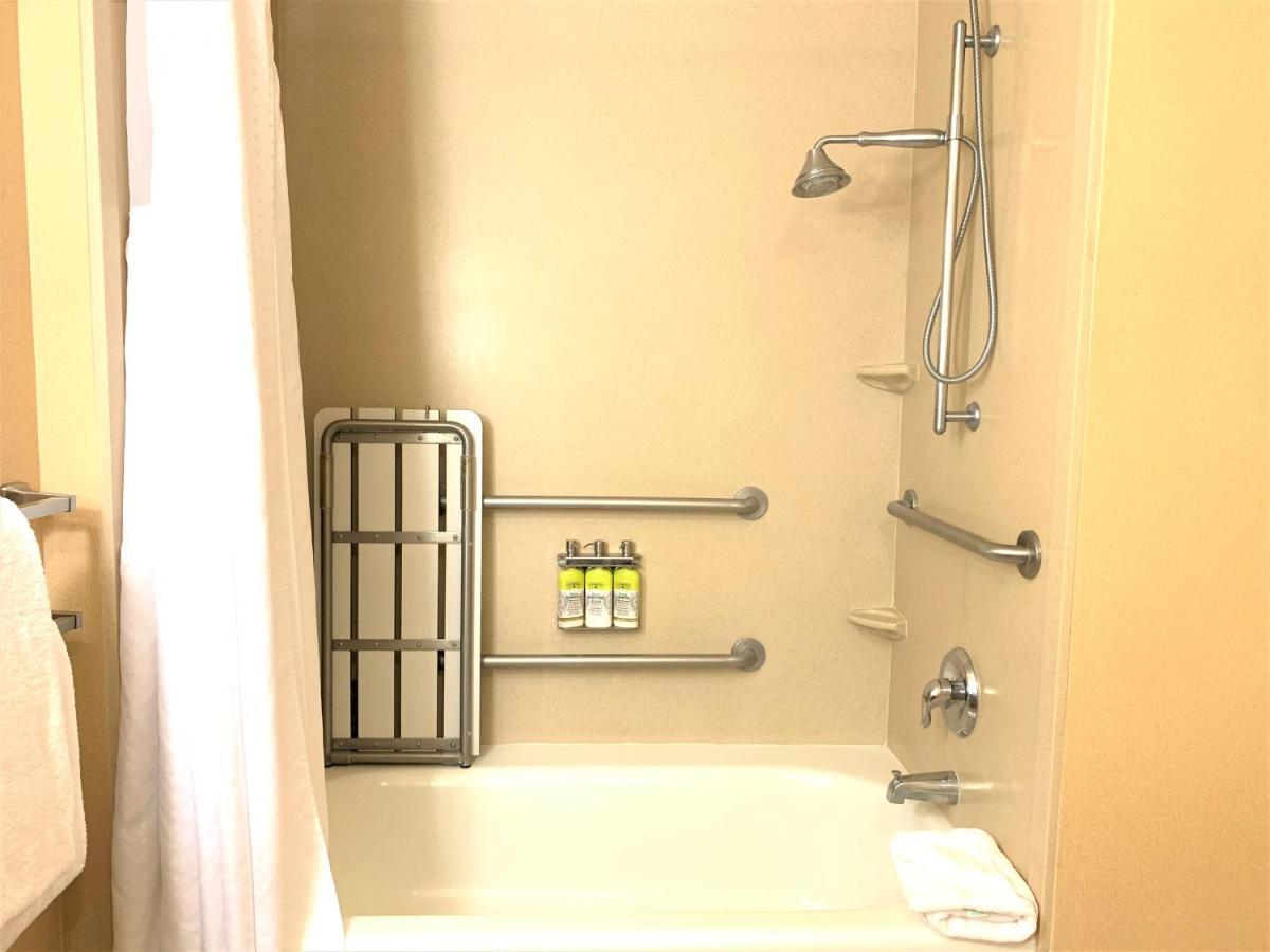 Holiday Inn Express Fresno Northwest - Herndon By Ihg Εξωτερικό φωτογραφία