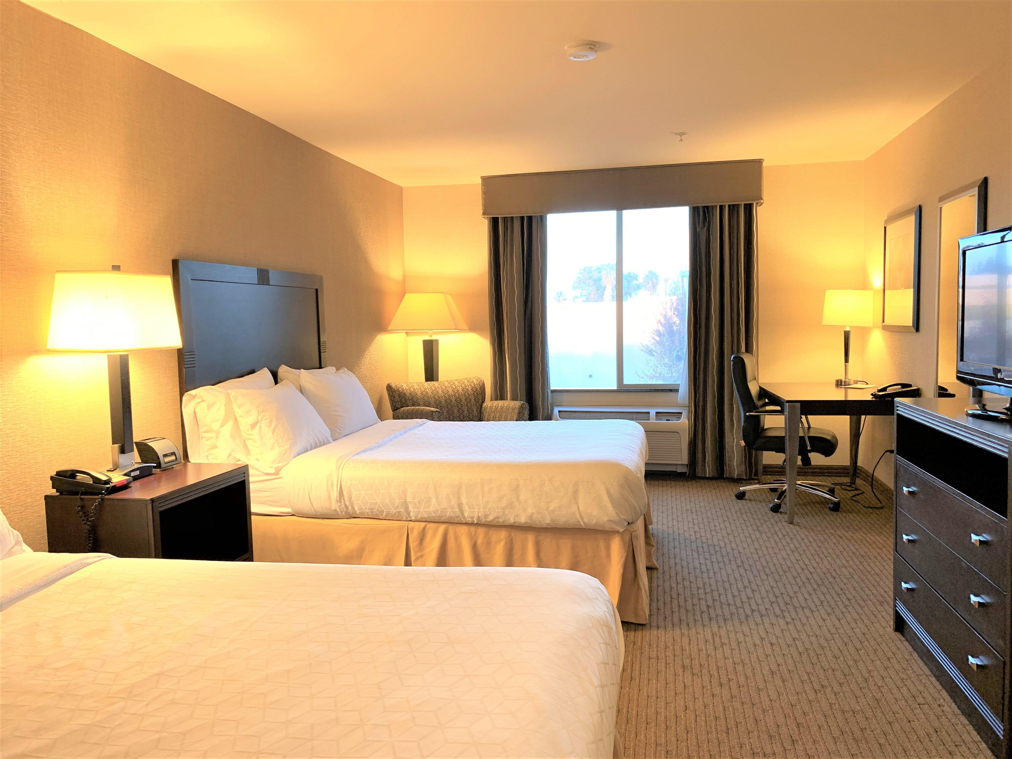 Holiday Inn Express Fresno Northwest - Herndon By Ihg Εξωτερικό φωτογραφία