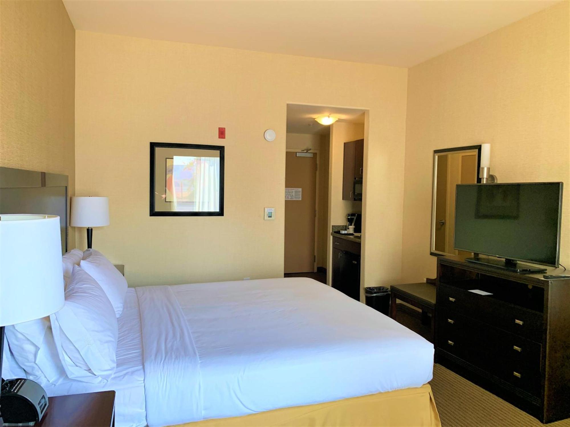 Holiday Inn Express Fresno Northwest - Herndon By Ihg Εξωτερικό φωτογραφία